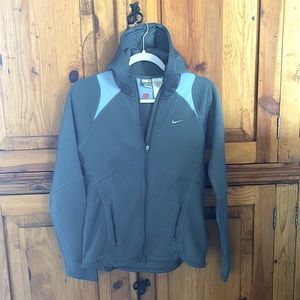Nike double zipper spring work out jacket. Very light and soft